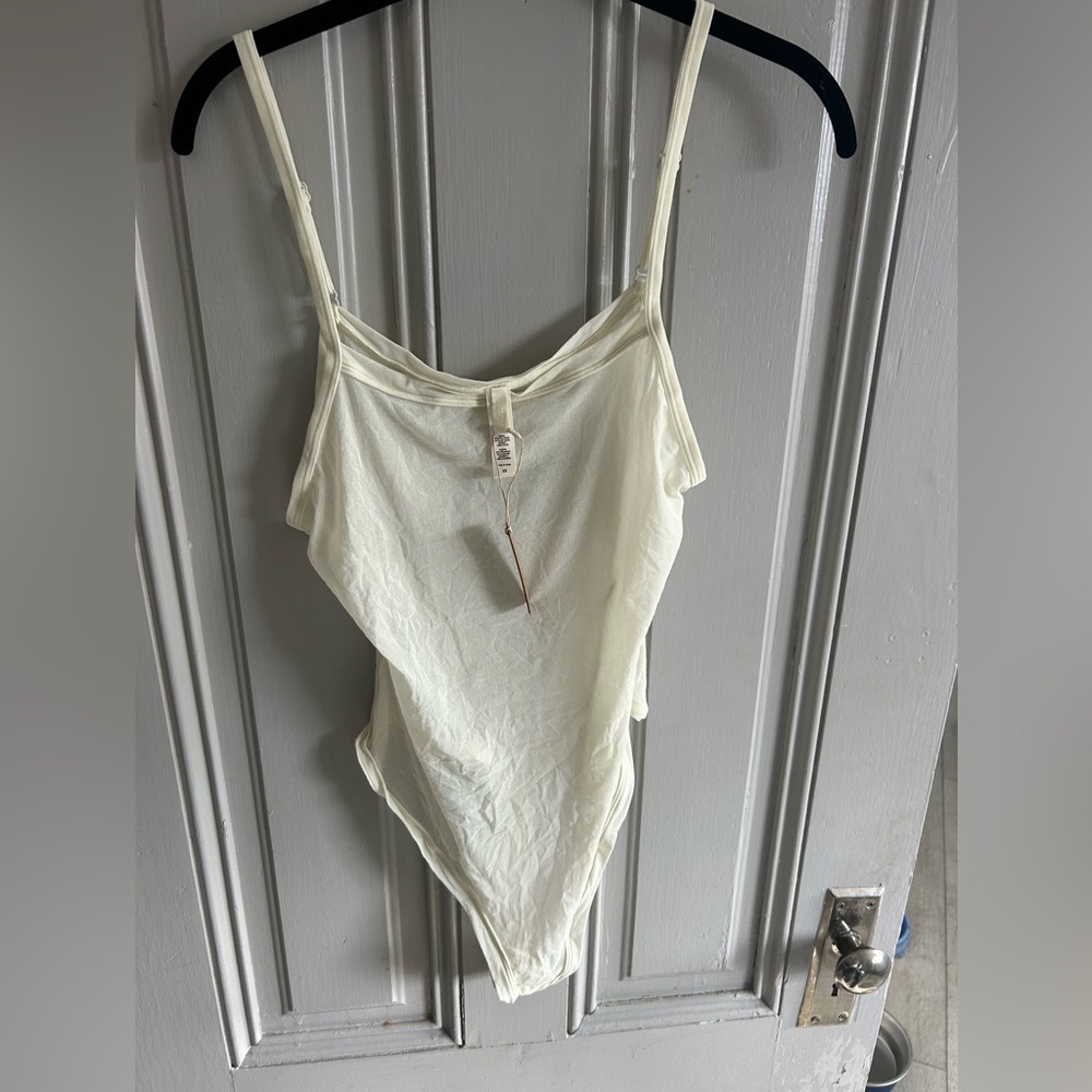 Mesh bodysuit 2x color bone NWT